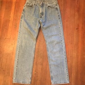 Vintage light wash Levi’s jeans straight leg
